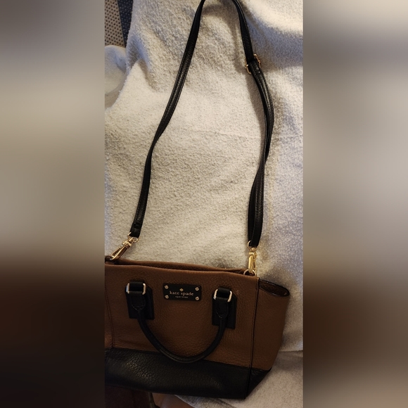 Kate Spade Bay Street Camryn Leather Crossbody/ Satchel Bag EUC - Picture 9 of 11